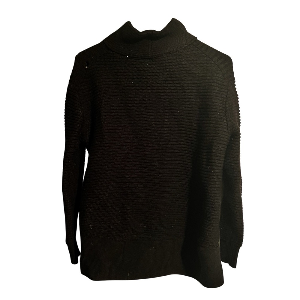 Athleta Knit Sweater has a hole in shoulder see pictures 100% merino wool